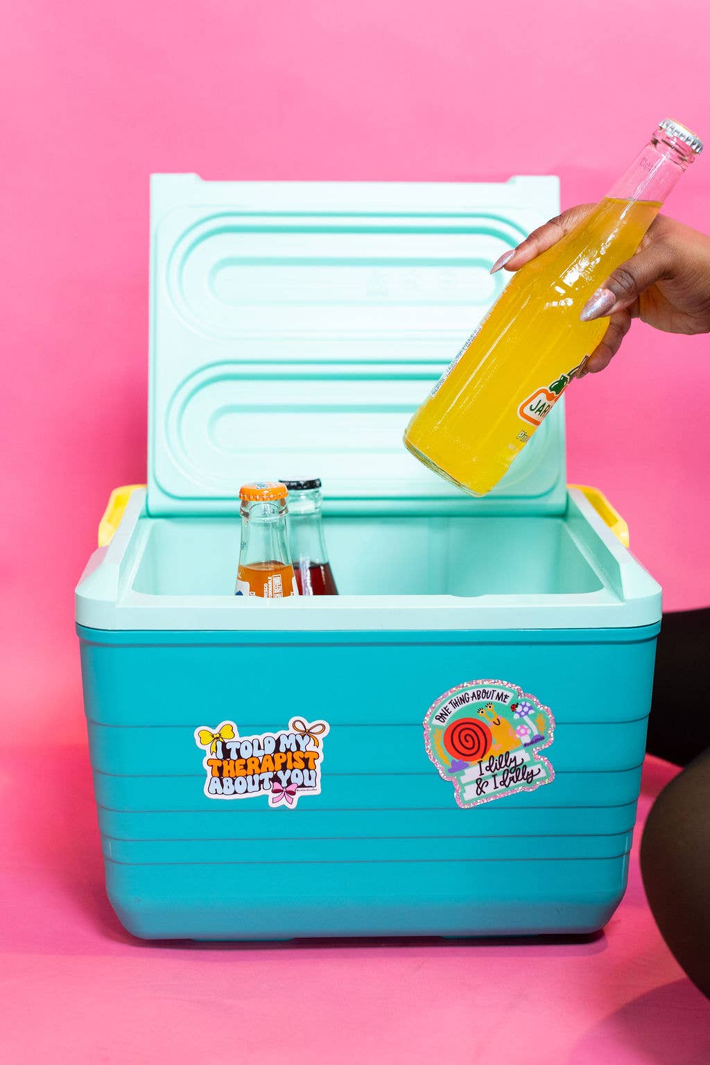 One Thing About Me: I Dilly & I Dally Sticker – Cute Snail